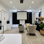 Ng Suitehome Balnéo Collège * Roubaix