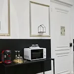 Ng Suitehome Balnéo Collège