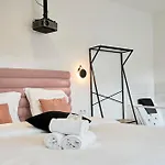 Appartamento Ng Suitehome Balnéo Collège *